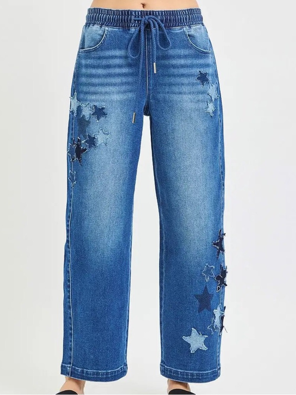 NWT ✨ RISEN ELASTIC BAND SLOUCHY CROPPED  BARREL WITH STAR PATCH | small (26-28)